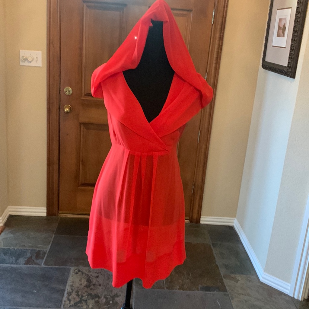 Highly Unusual Coral Tunic Top That Can Be Worn With Hood Up Or Down For 2 Looks